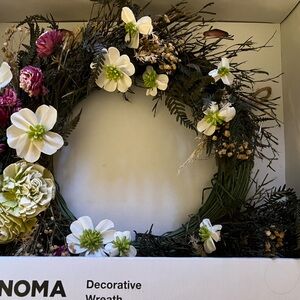 NEW IN BOX 16" BOTANICAL GRAPEVINE WREATH